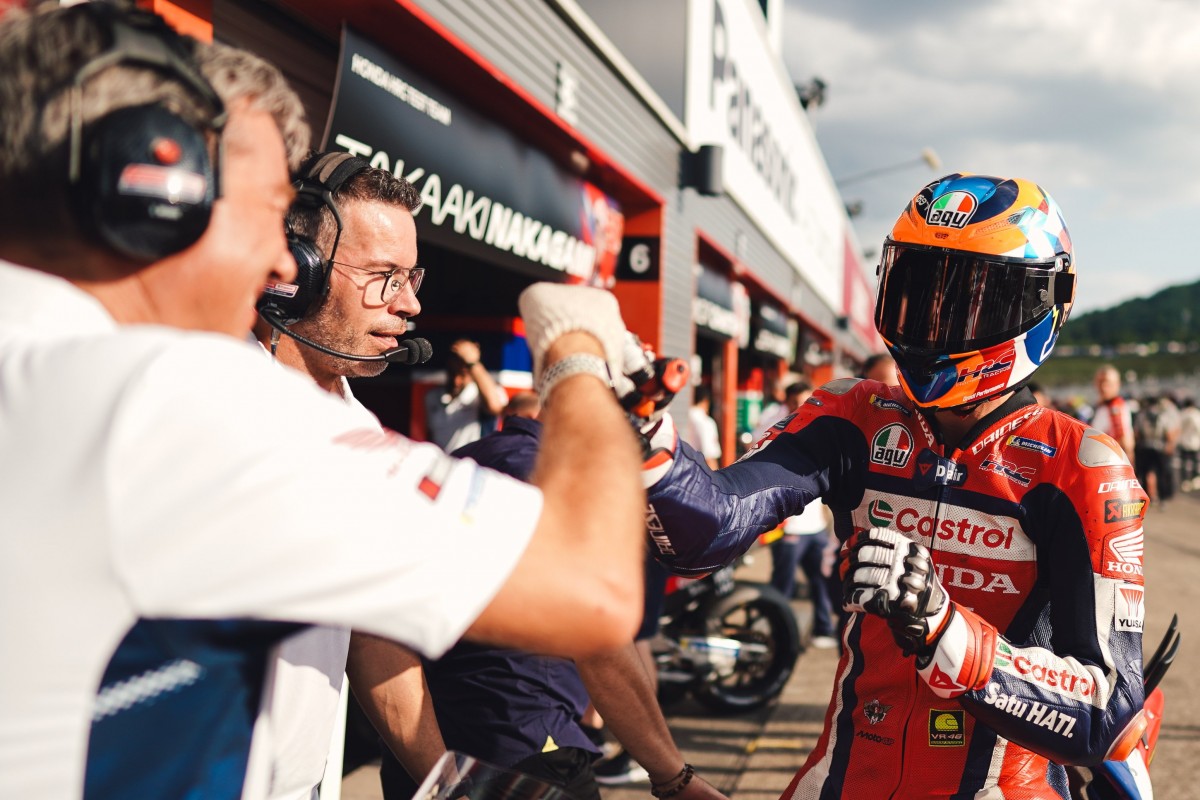 Лука Марини провел уверенную гонку в субботу, не сдав ни одной позиции Ducati и Aprilia