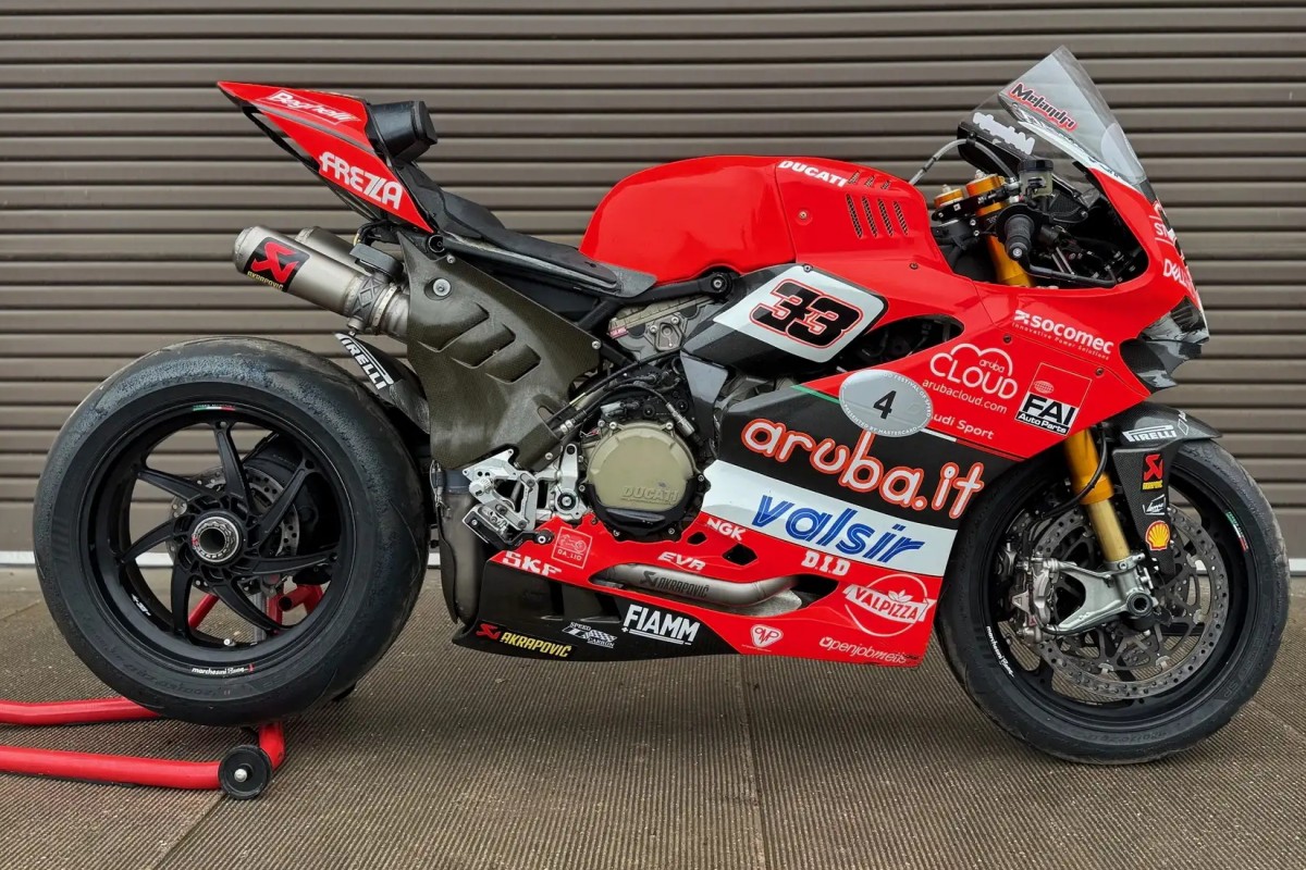 Супербайк Марко Меландри выставили на продажу
