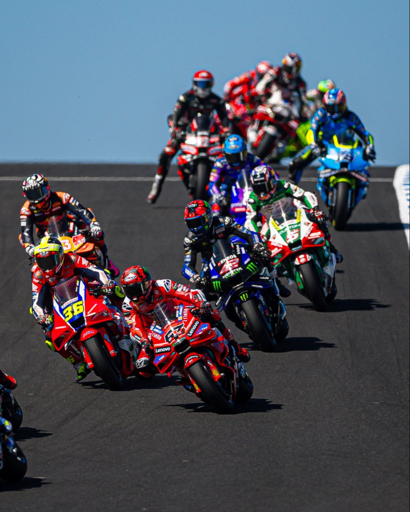 Старт Гран-При Австралии MotoGP 2025