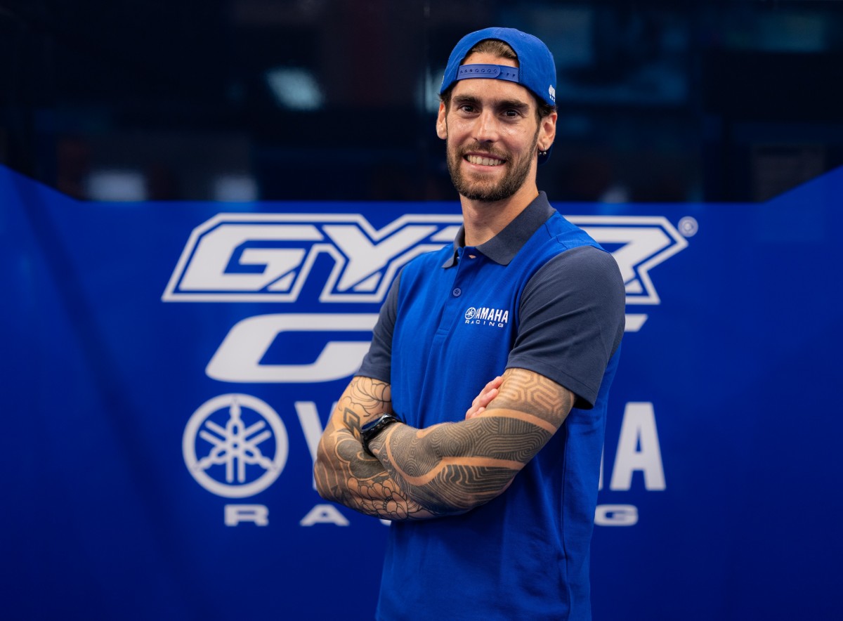 Чемпион WorldSSP 2025 Стефано Манци - новый флагман Yamaha в Супербайке?