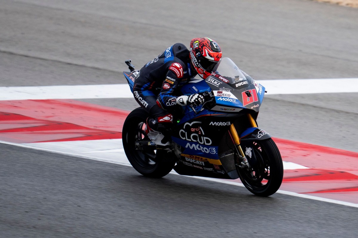 Дзакконе выиграл квалификацию финала MotoE в Портимао