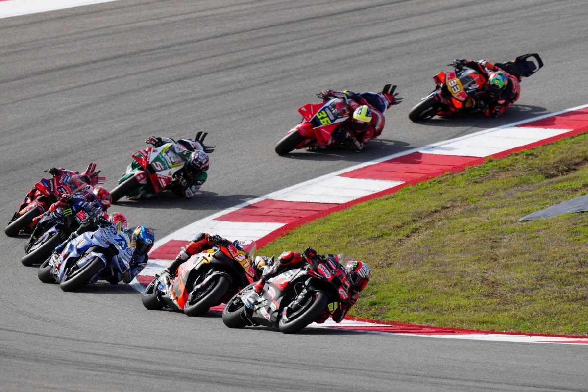 Старт Гран-При Португалии MotoGP 2025