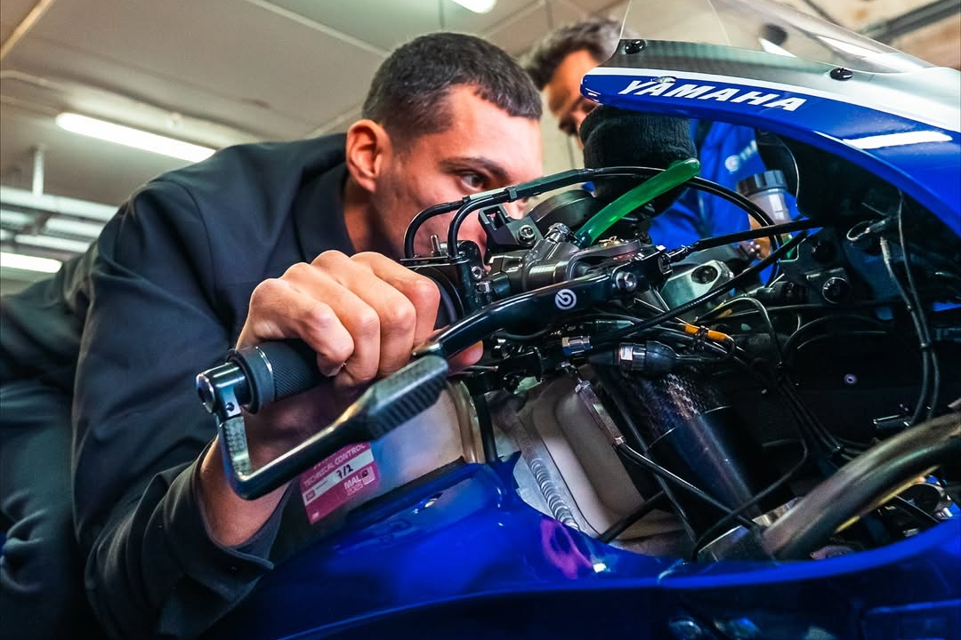 Топрак Разгатлиоглу на тестах Yamaha V4 в Арагоне