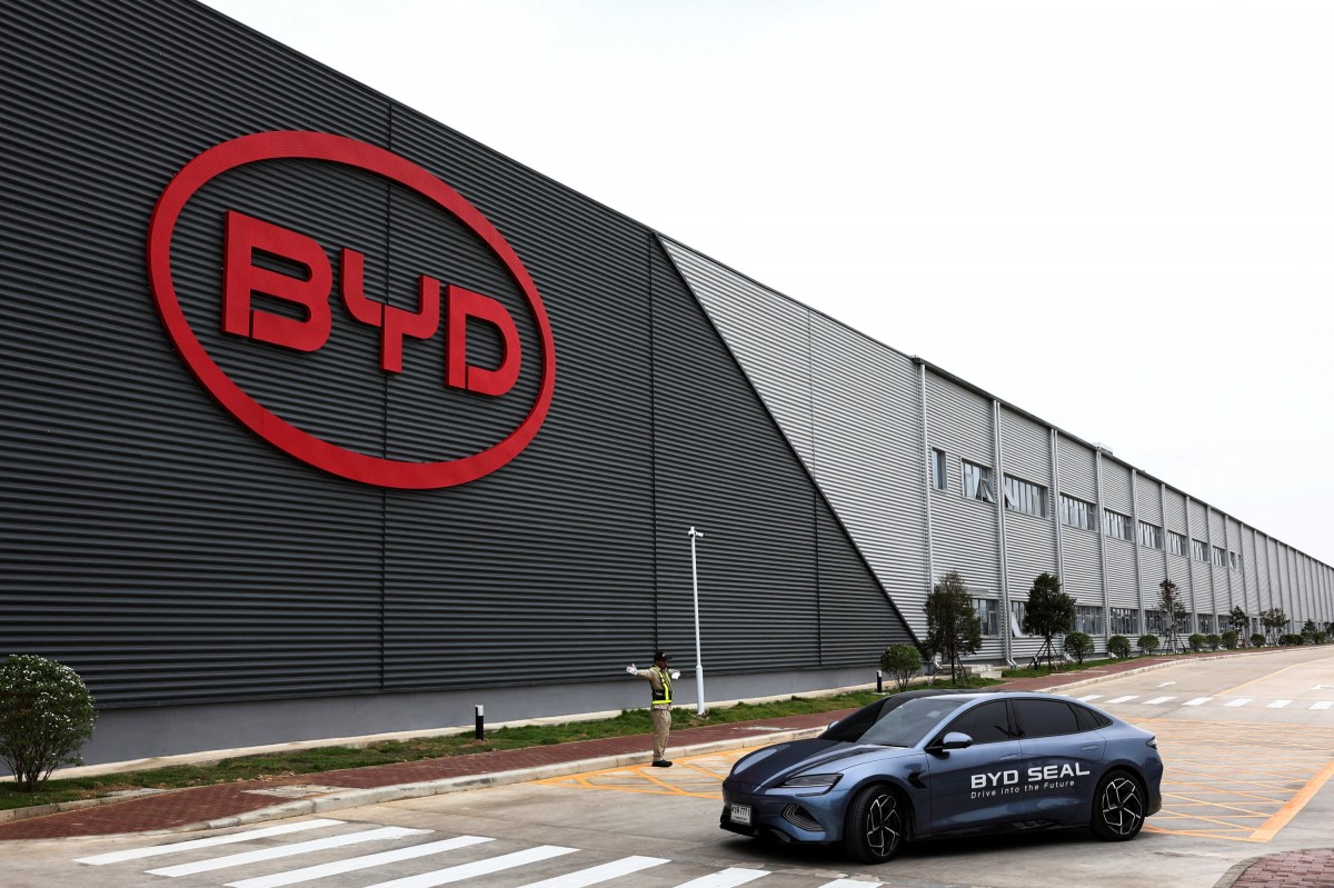 BYD стал крупнейшей китайской группой производителей автомобилей и готов стать крупнейшим в мире