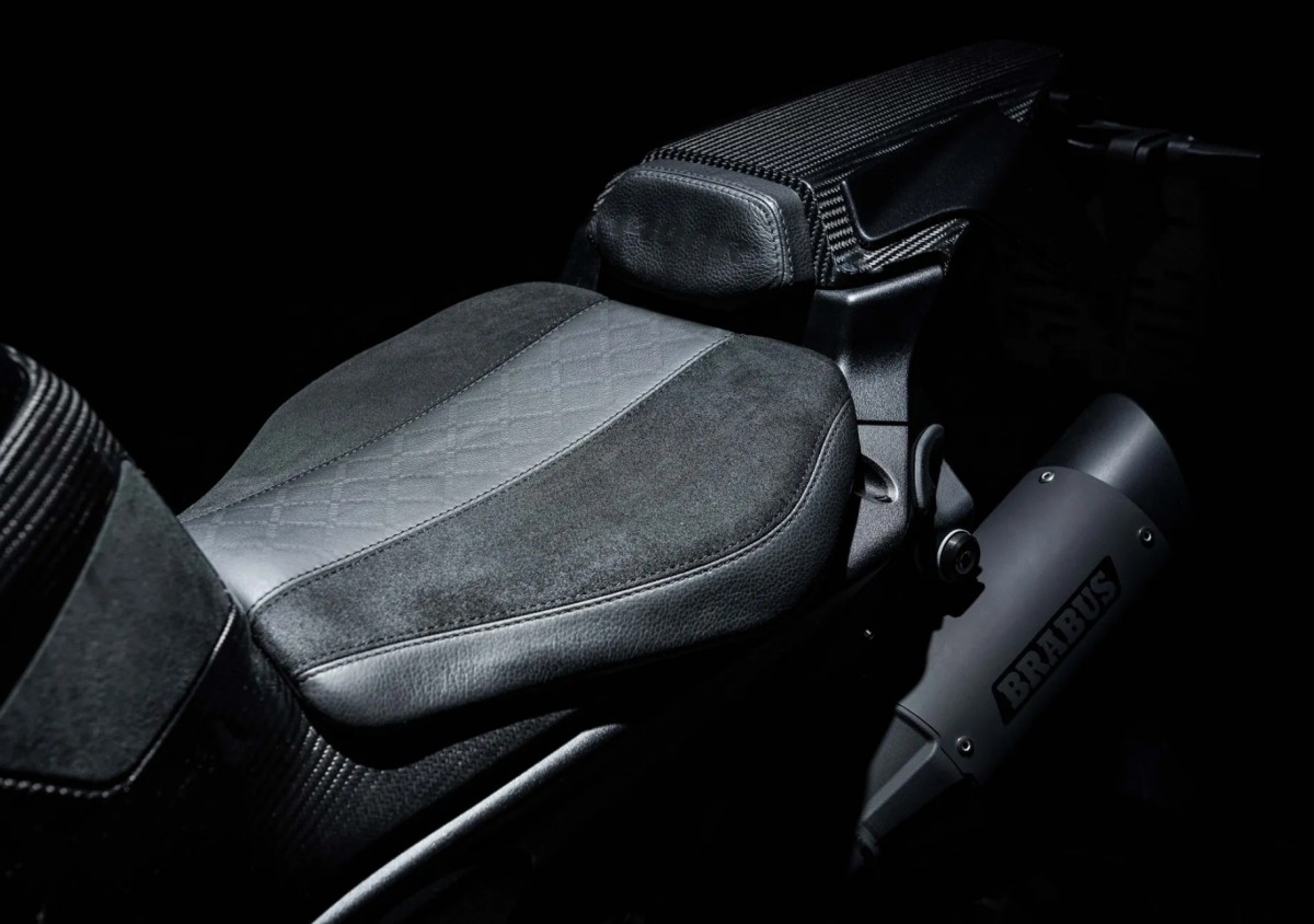 Уникальные детали сиденья ручной выделки на Brabus 1400 R