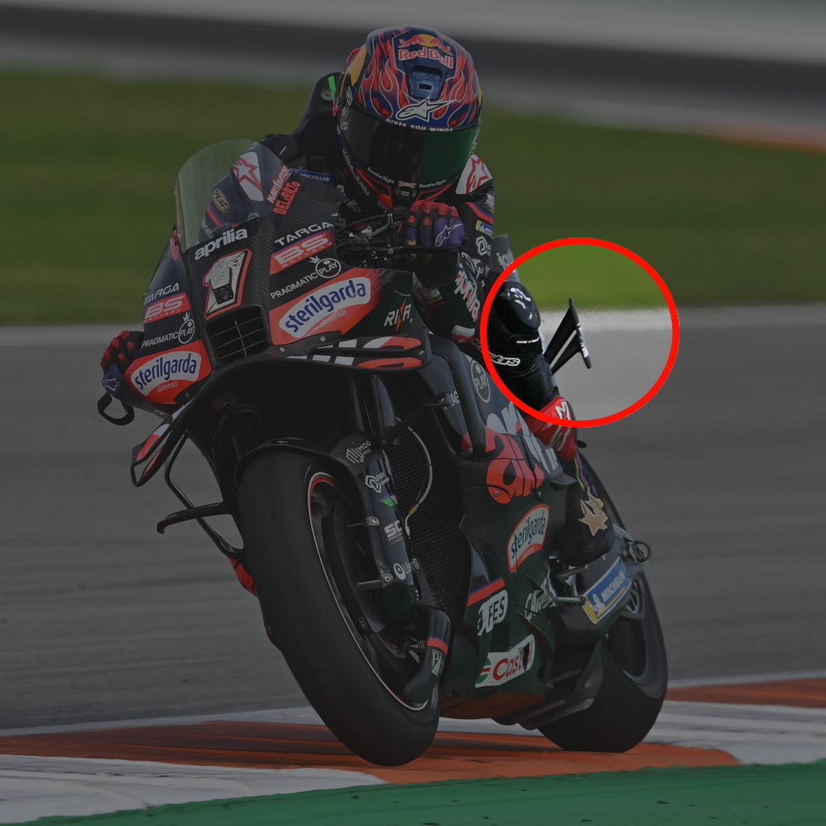 Винглеты на Aprilia RS-GP25 на Гран-При Валенсии (прототип Хорхе Мартина)