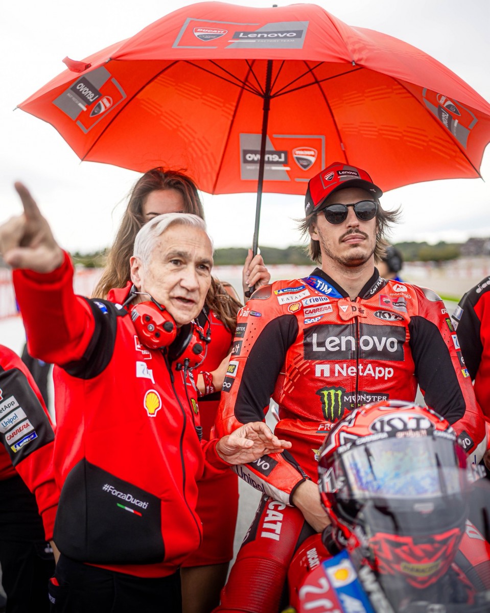 Николо Булега дебютировал в MotoGP с Ducati Lenovo Team на двух финальных гонках 2025 года