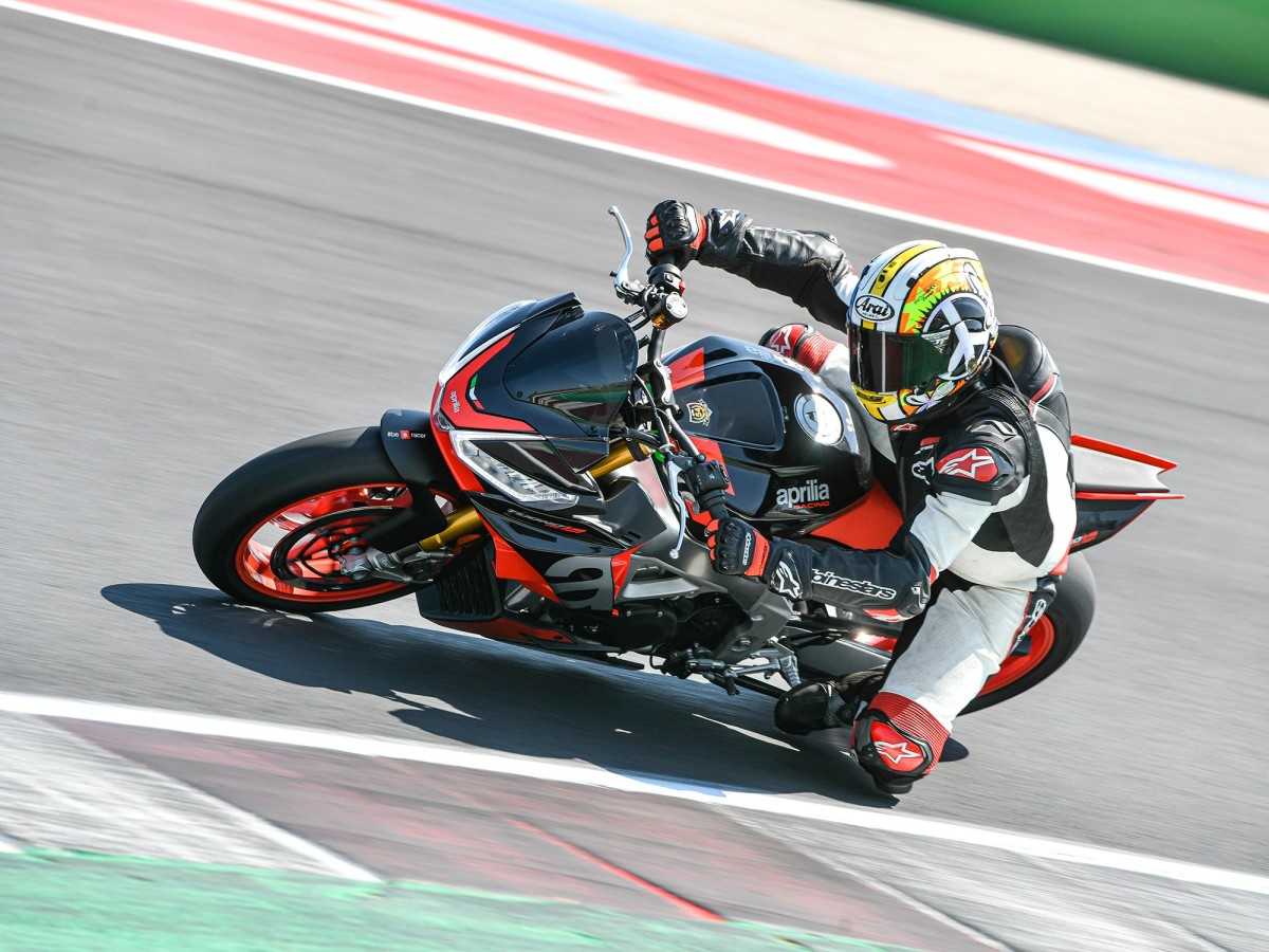 Aprilia Tuono V4 Factory 1100