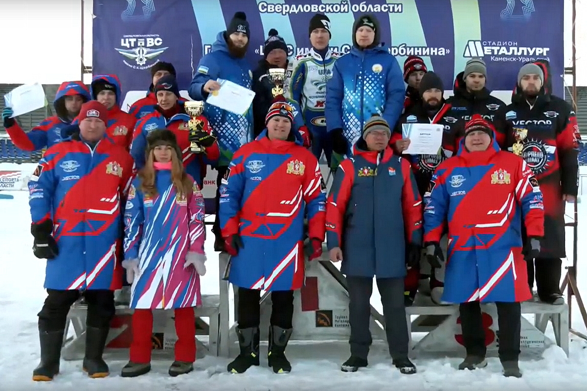 Подиум 1-го этапа командного чемпионата России по мотогонкам на льду