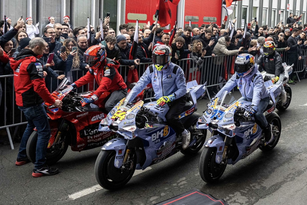 Прибытие звезд MotoGP на Campioni in Festa 2025 в Болонье