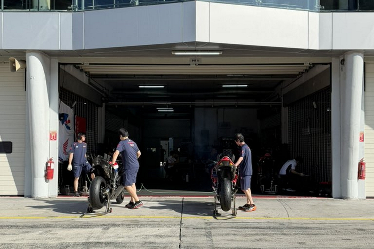 Тесты Honda RC213V и Honda RC214V в Сепанге