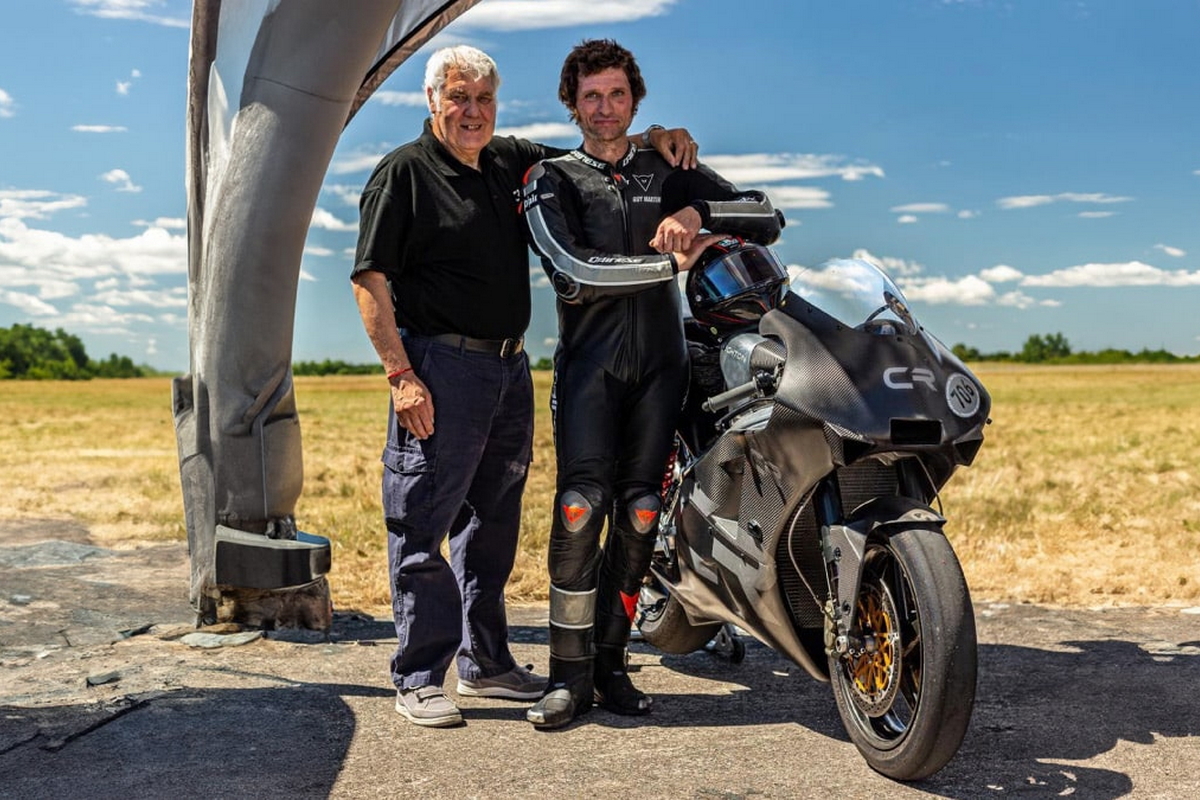 Гай Мартин протестировал Crighton CR700W и легко разогнался до 330 км/ч