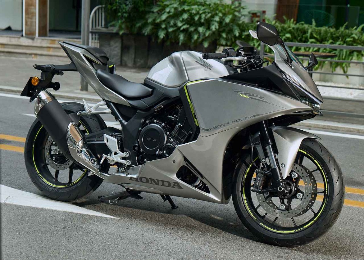 Honda CBR500R FOUR (2026)