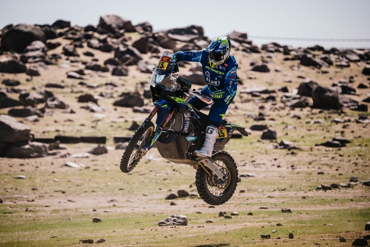 Флагман Sherco Лоренцо Сантолино - уже вне игры