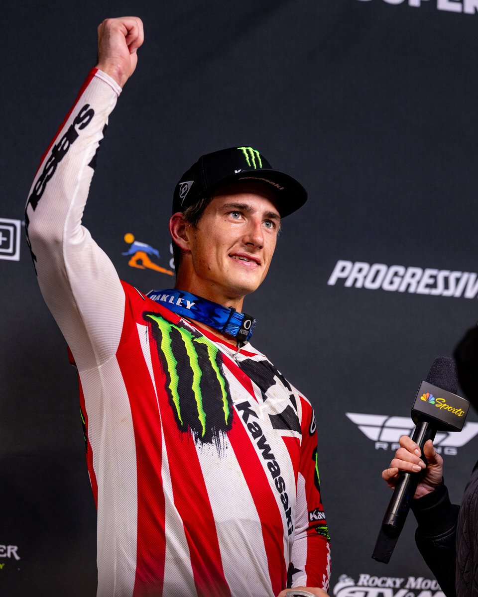 Чейз Секстон выиграл свою первую гонку с Kawasaki