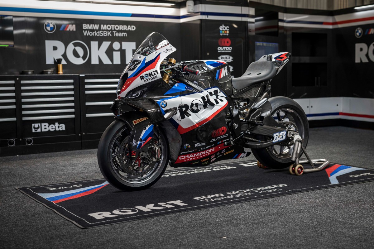BMW M 1000 RR заводской команды BMW Motorrad Motorsport в WorldSBK