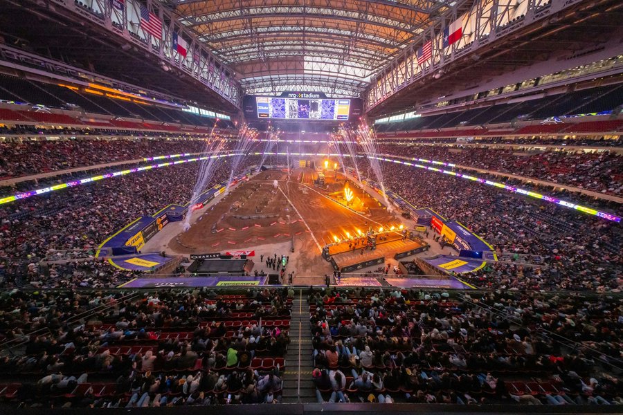 Трасса AMA Supercross на NRG Stadium