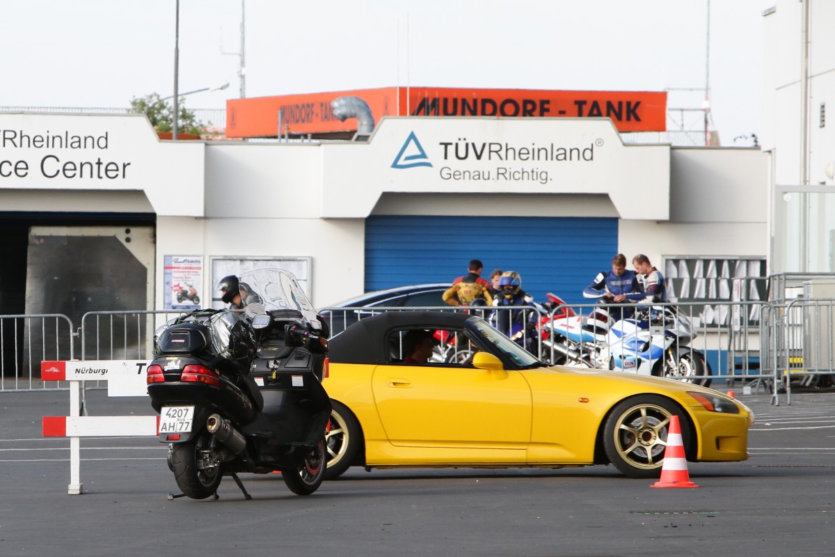 Nurburgring Touristenfahrten: кто не успел, тот опоздал...
