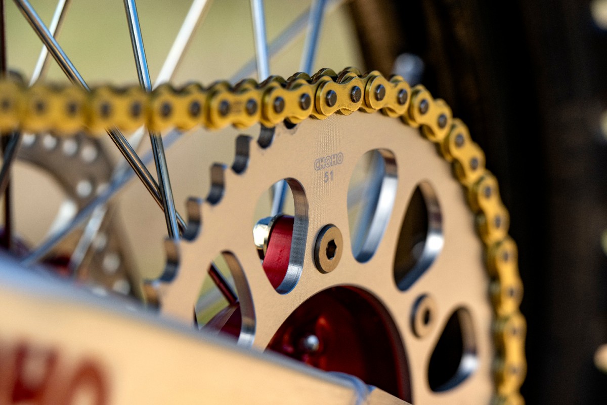 Звезда и цепь Choho на Honda CRF450RWE Тима Гайзера (2025)