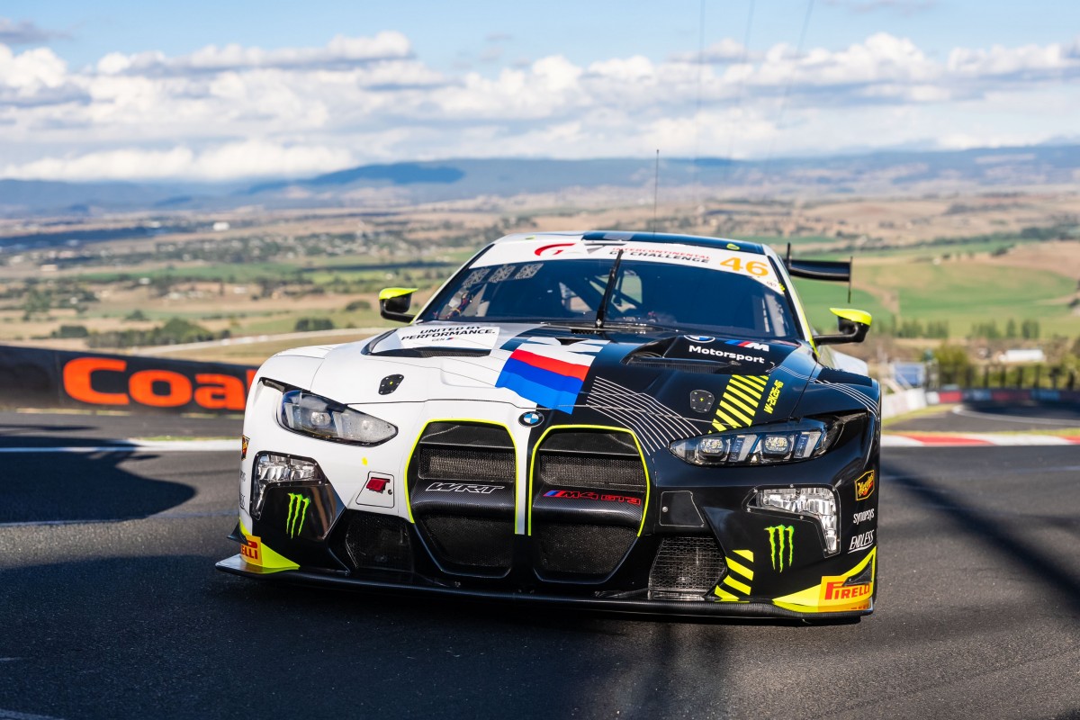BMW M4 GT3 EVO команды Валентино Росси на гонке Bathurst 12 Hours 2026