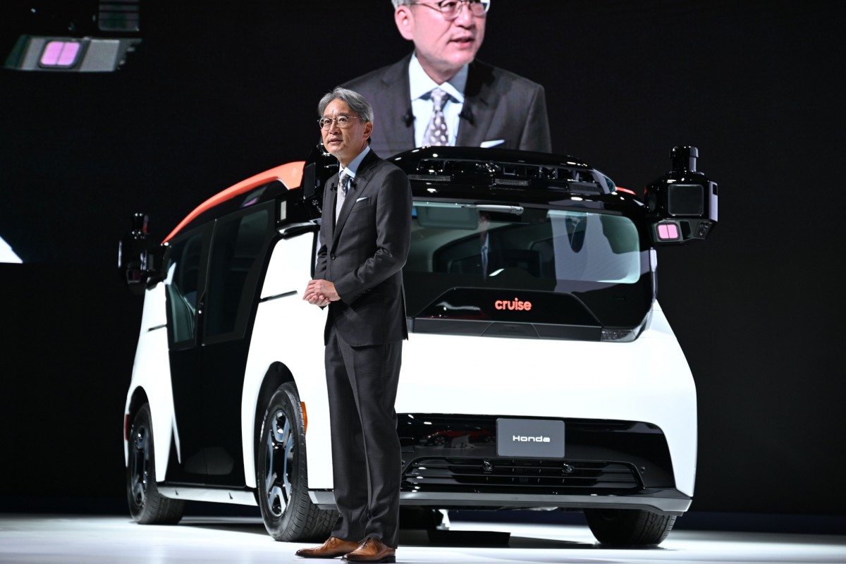 Президент Honda Motor Co представляет беспилотный такси Honda Cruise