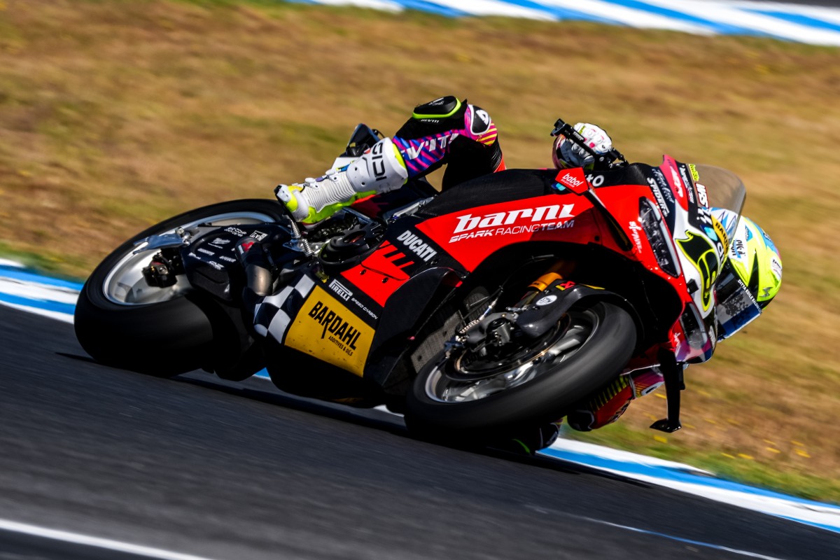 Альваро Баутиста перебрался в Barni Racing