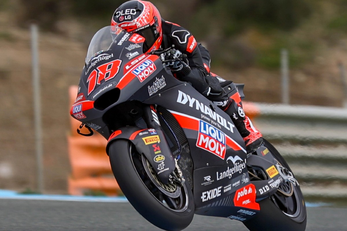 Ману Гонсалес лидировал в чемпионате Moto2 большую часть сезона 2025 года