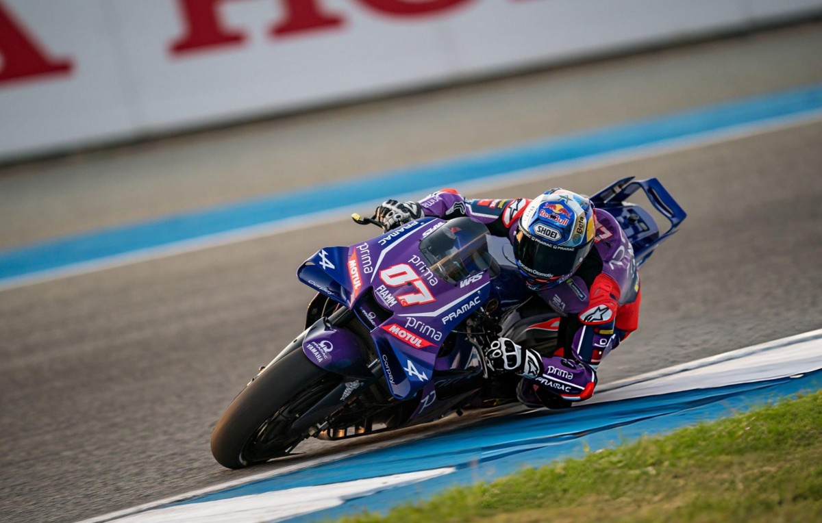 Топрак Разгатлиоглу на Yamaha V4 на тестах в Бурираме