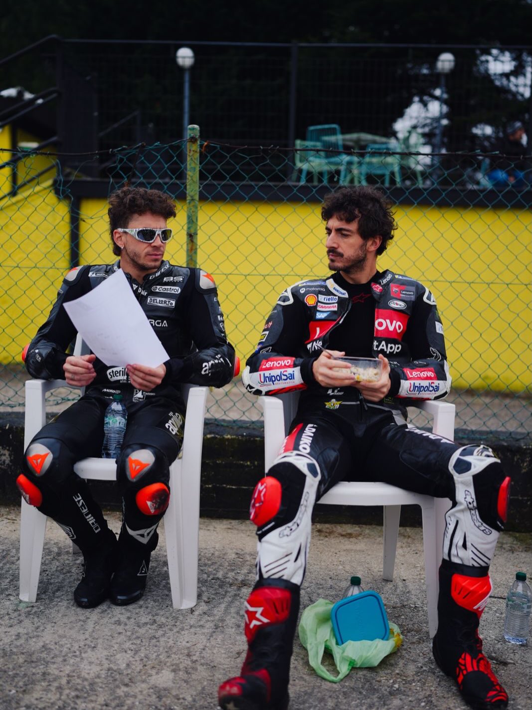 Марко Беццекки и Пекко Баньяя, друзья по Академии VR46, партнеры по тренировкам. Будущие напарники?