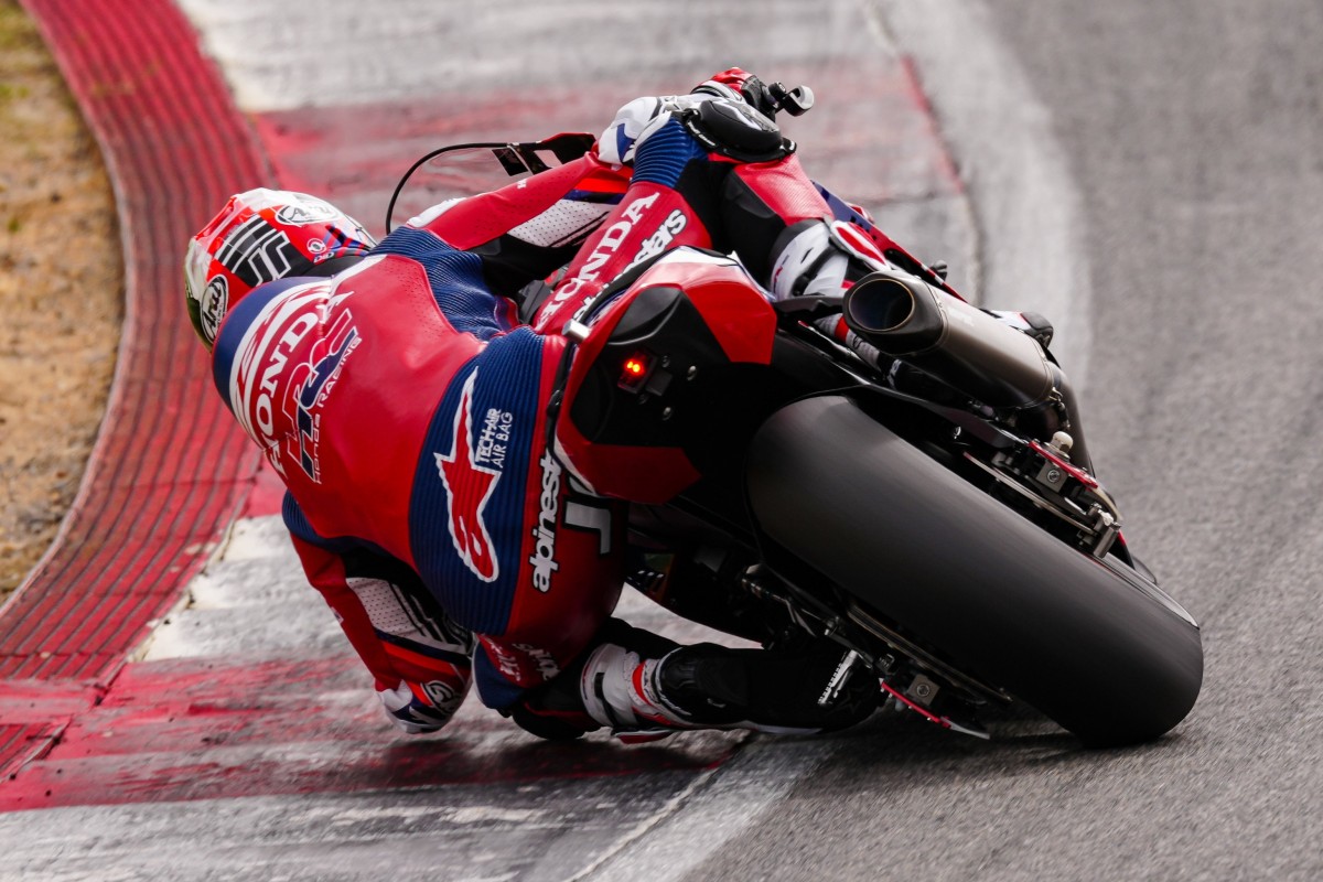 Джонатан Рэй в роли тест-пилот Team Honda HRC WorldSBK