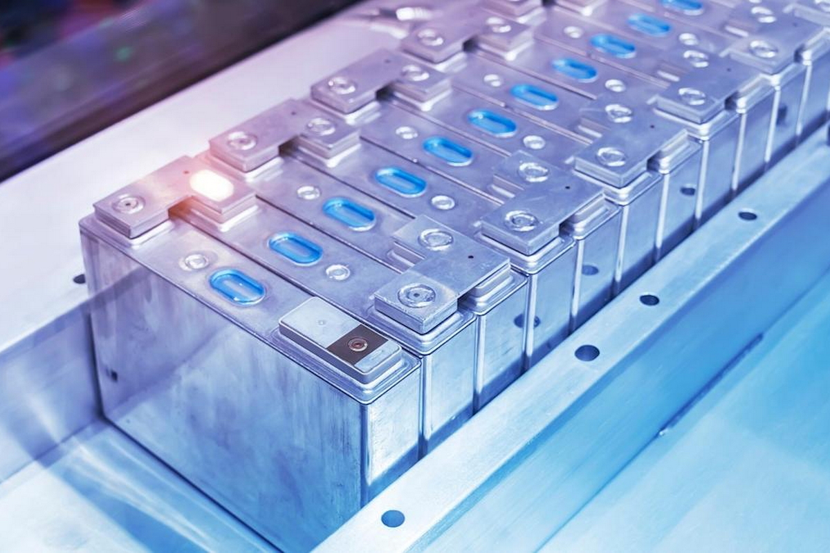 Твердотельные аккумуляторы