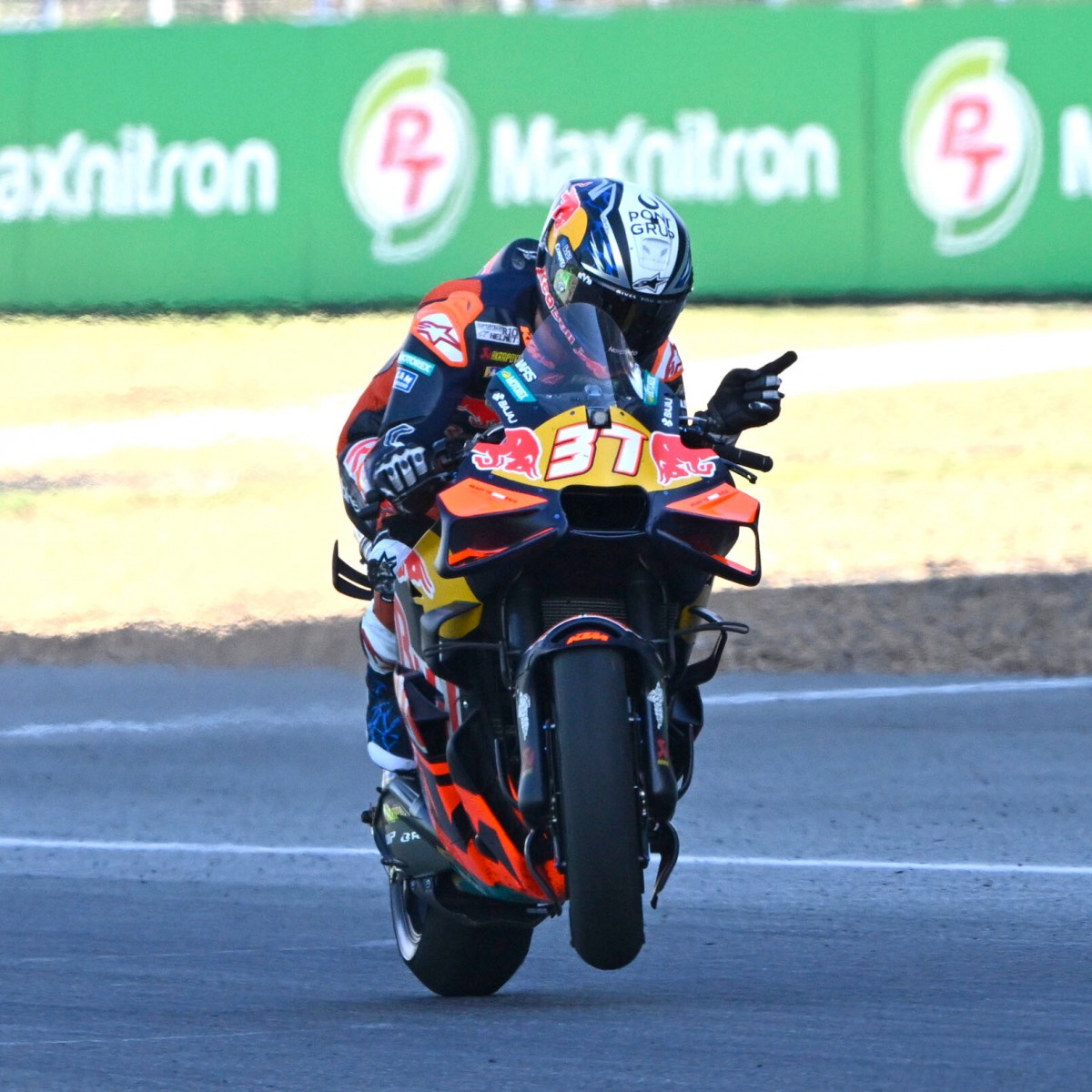 Педро Акоста, KTM Factory Racing - новый лидер MotoGP!