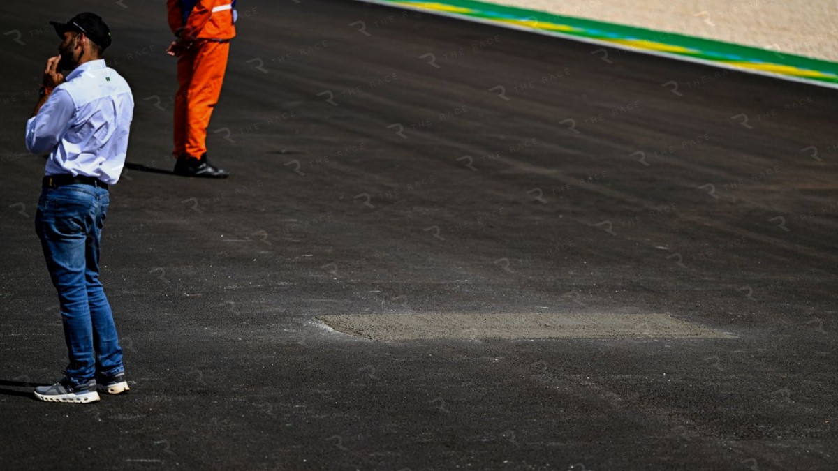 Провал асфальта в Гоянии просто залили бетоном