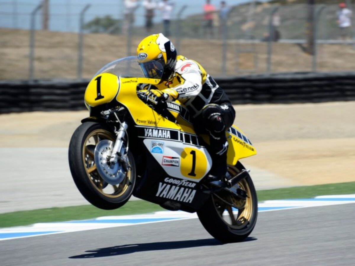 Кенни Робертс, первый чемпион Мото Гран-При из США (заводская команда Yamaha GP500)