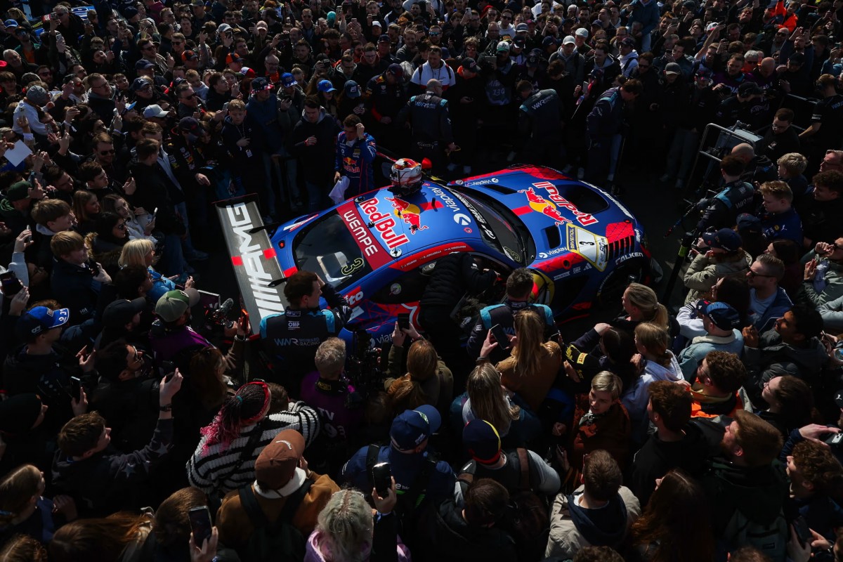 Интерес к участию Ферстаппена в 24 часах Нюрбургринга огромен