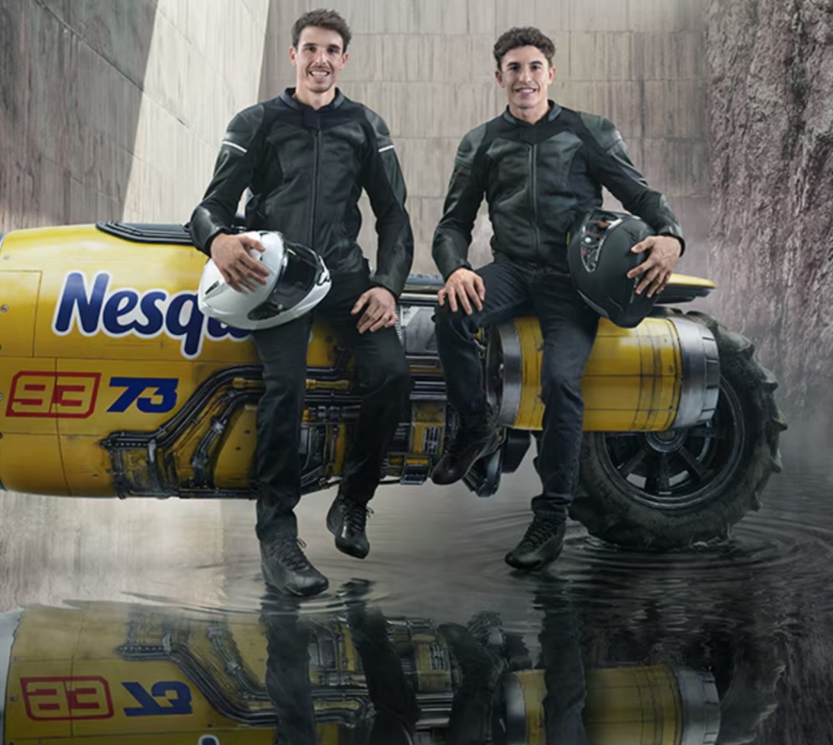 Кадры из рекламных роликов с Маркесами