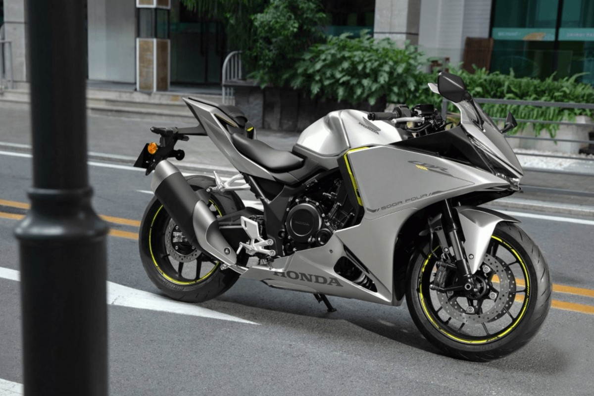 Honda CBR500R FOUR (2026)