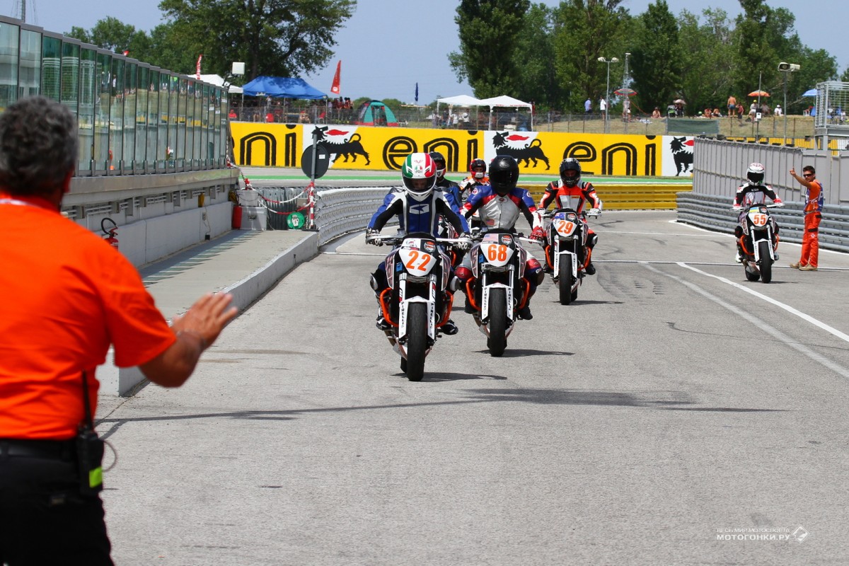 KTM 690 Duke на World Superbike в Имоле