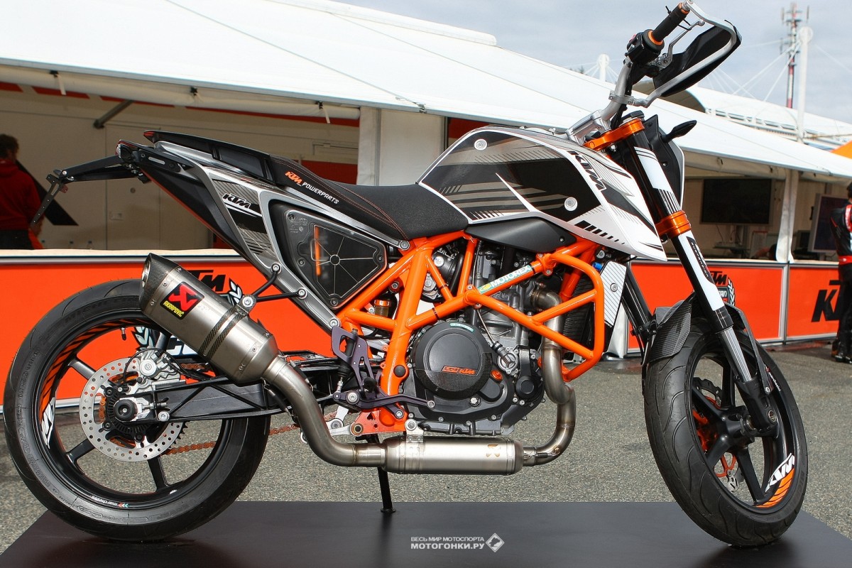 KTM 690 Duke (2012) в комплекте обвеса Power Parts