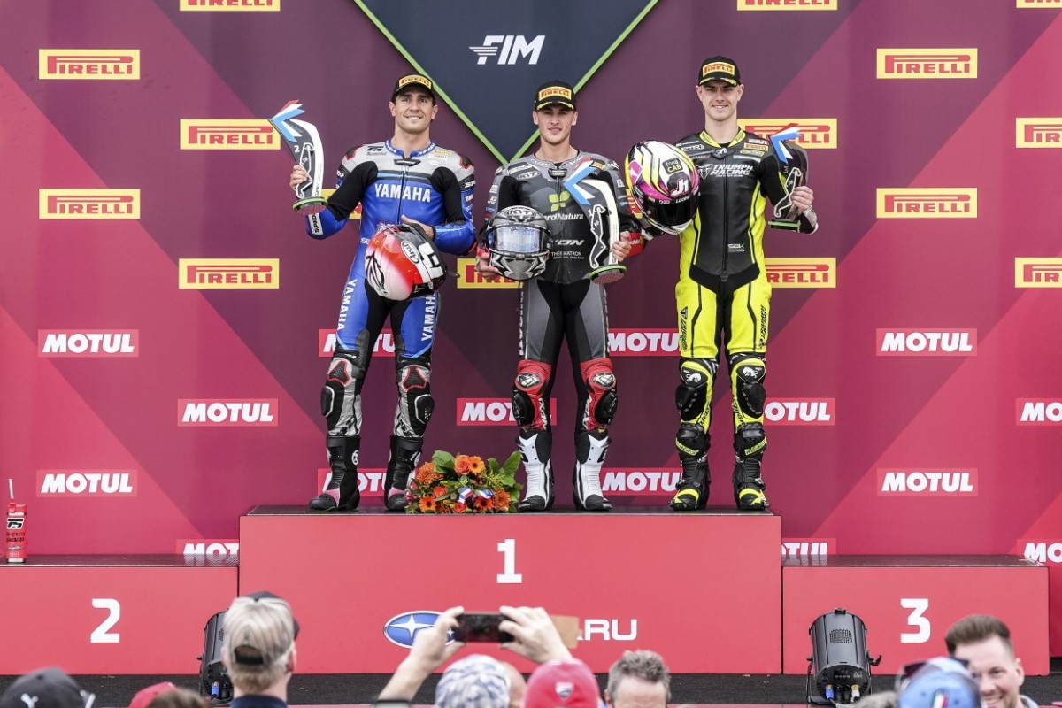 Подиум субботней гонки WorldSSP