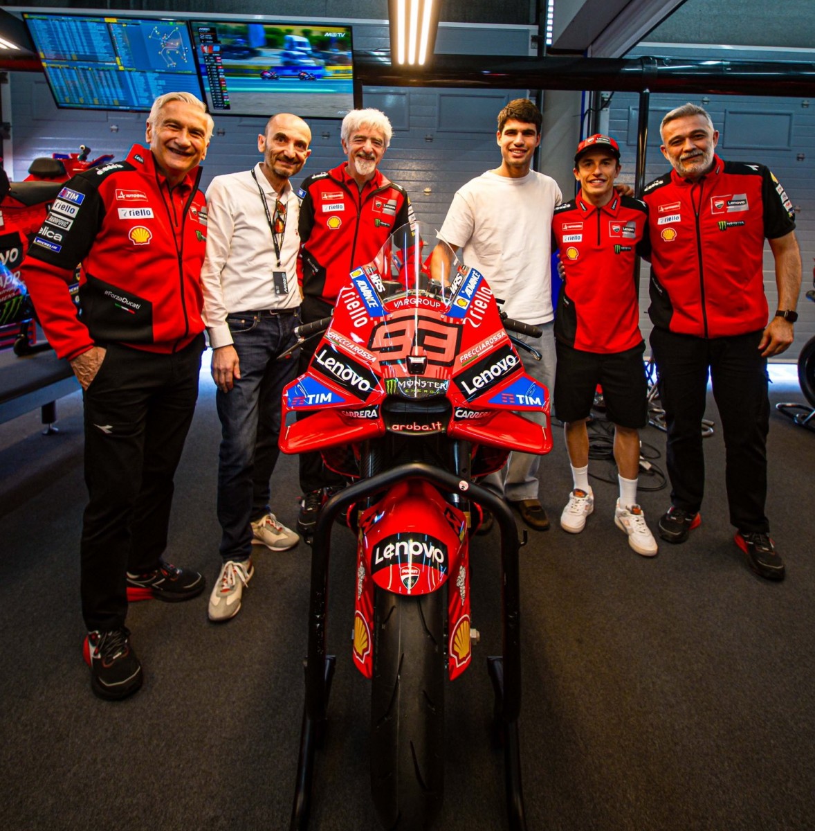 Карлос Алькарас в гостях у Ducati Lenovo Team и Марка Маркеса