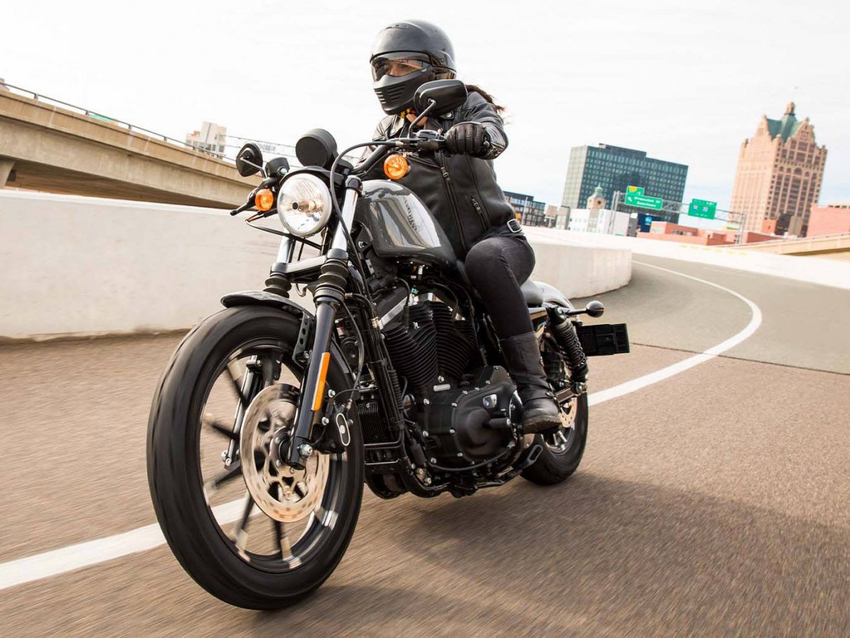 Harley-Davidson 883 Sportster