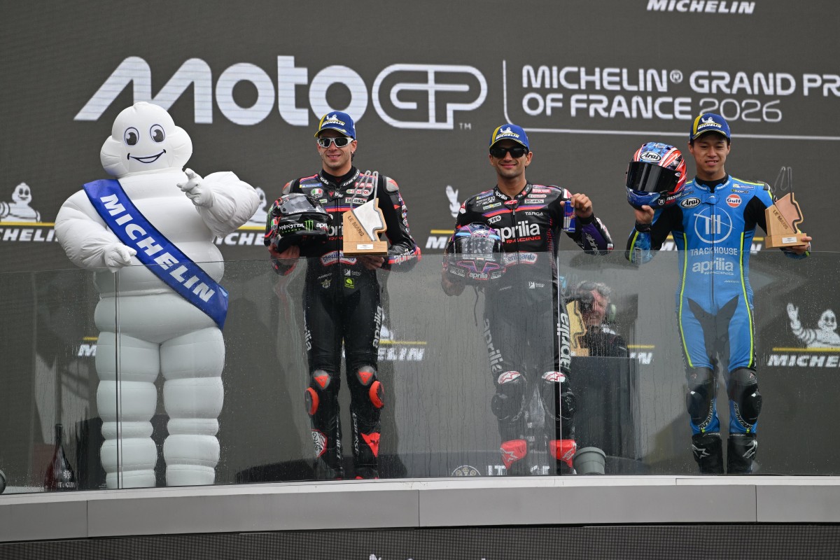 У Aprilia первый полный подиум в MotoGP!