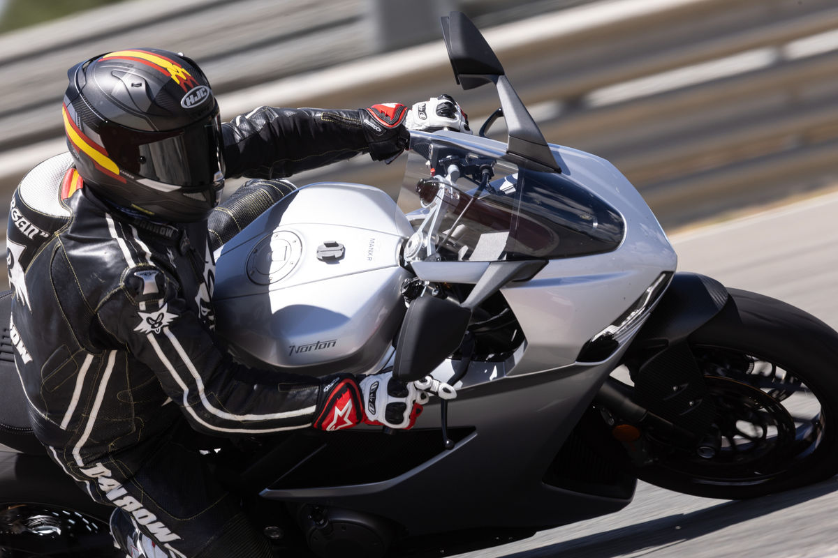 Дорожный тест Norton Manx R