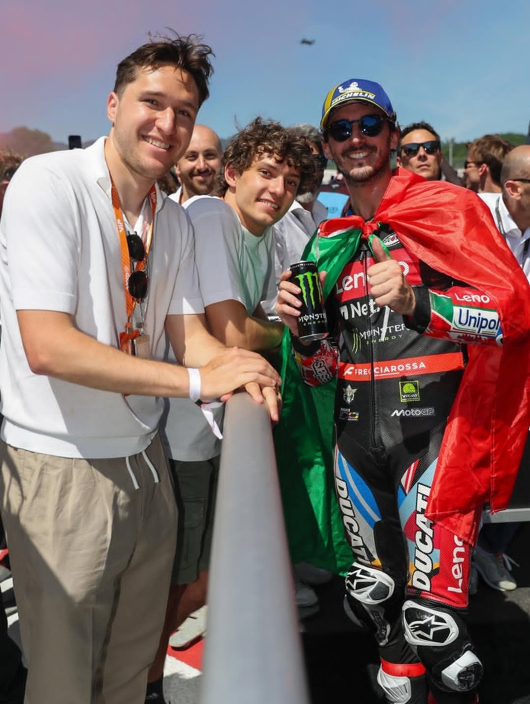 Кими Антонелли прекрасно провел время в паддоке MotoGP