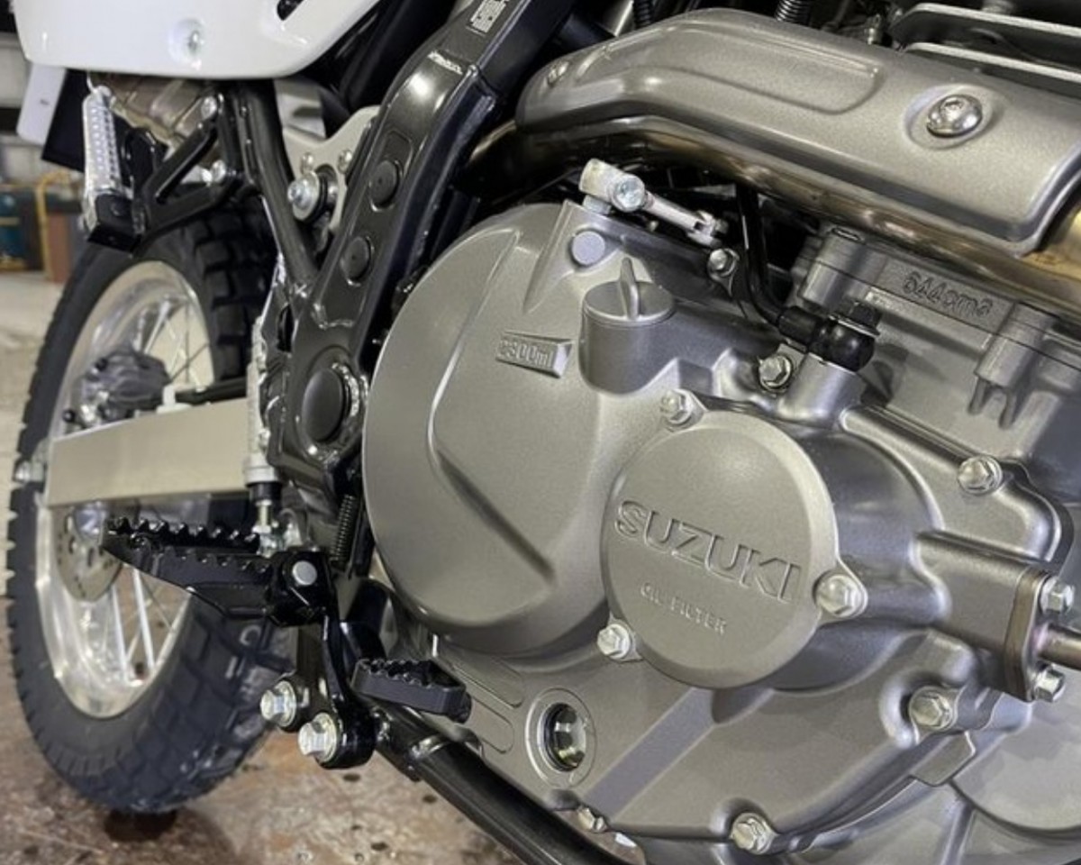 Двигатель нового Suzuki DR650S