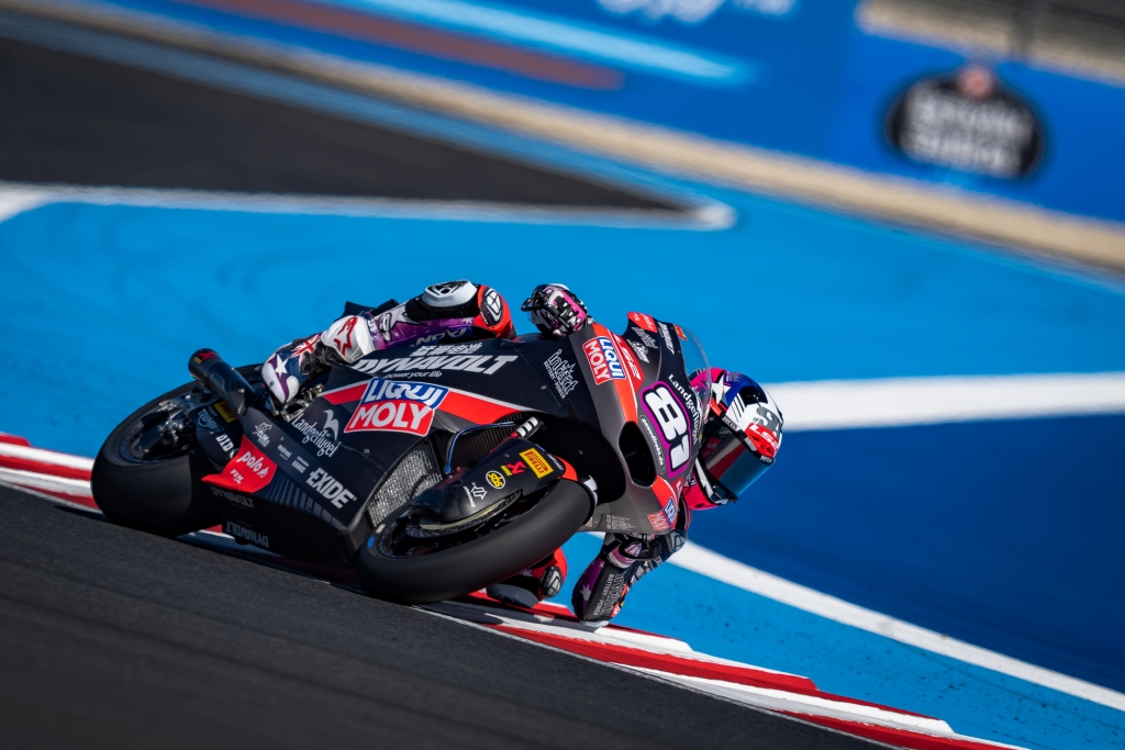 Intact GP Moto2 едет на подвесках WP