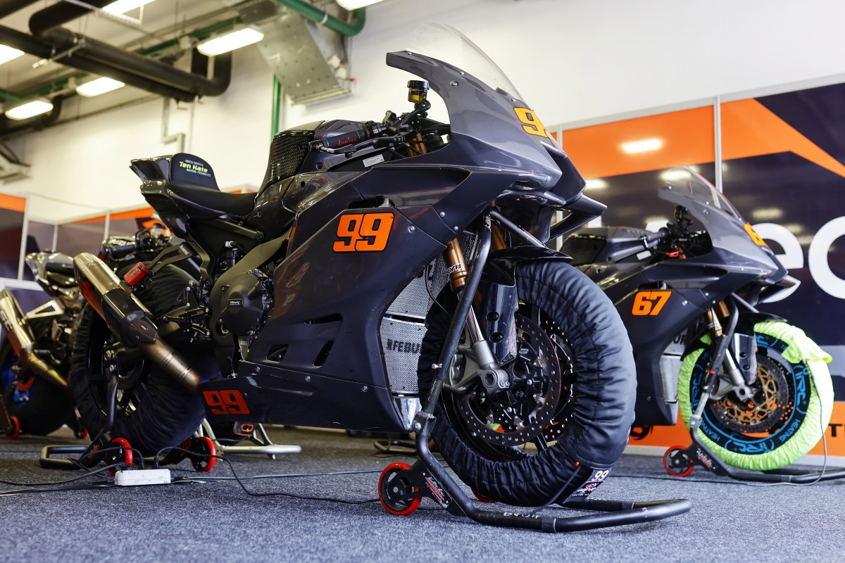 QTM Motorsport: Yamaha R6 GYTR