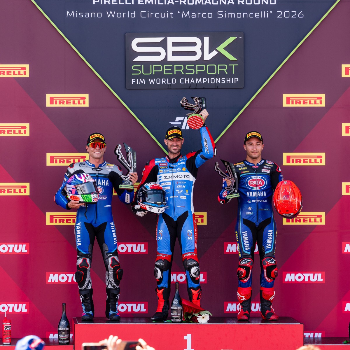 Подиум субботней гонки World Supersport в Мизано: Валентино Дебис снова победитель!