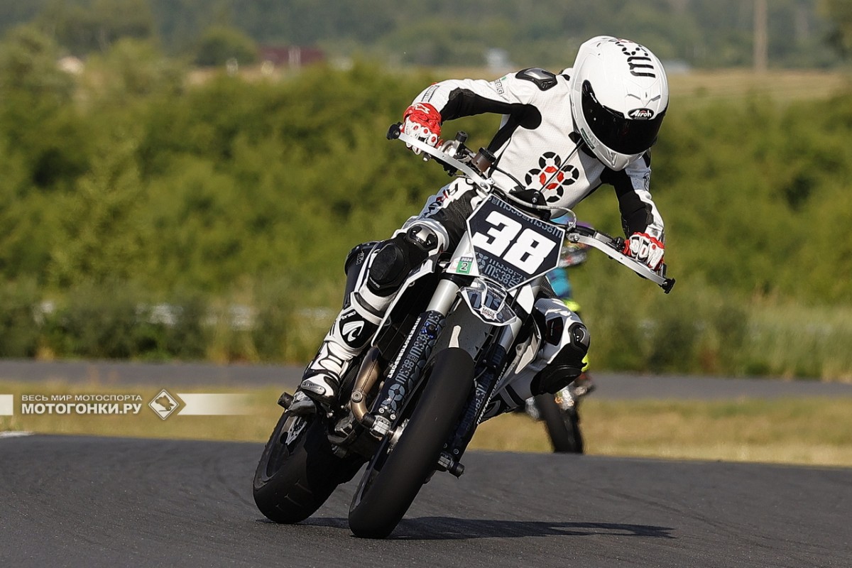 Марк Стеблин в классе Supermoto S4